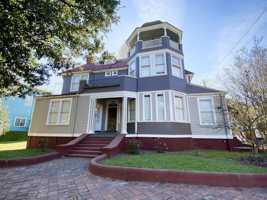 featured image of 203 E Gwinnett St