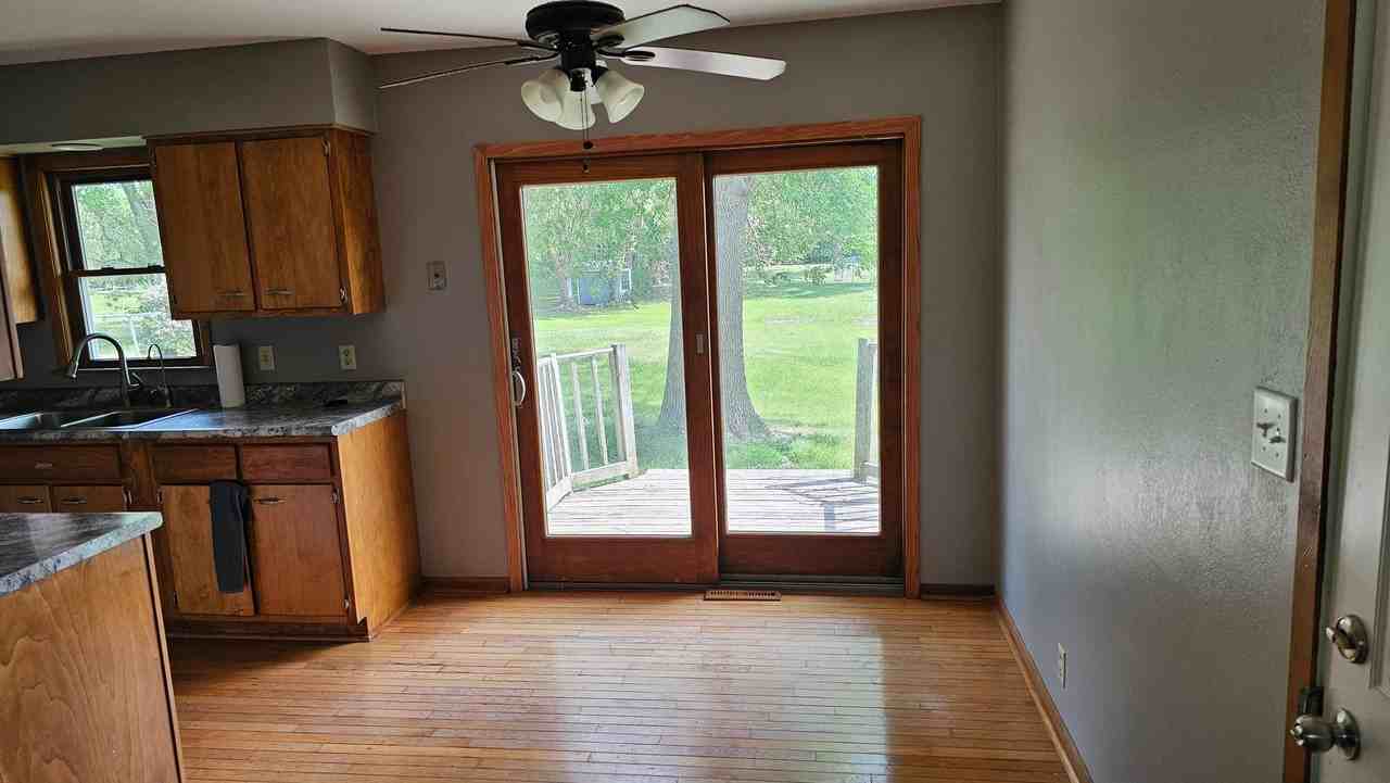3501 15th Ave Se - Photo 5 of 8