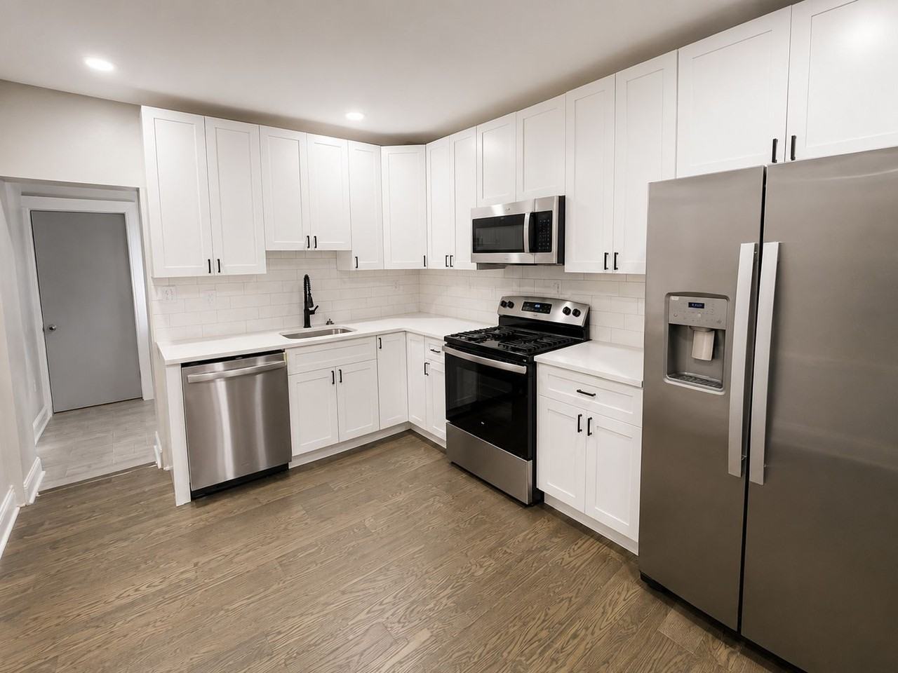 347 N Robinson St - Photo 6 of 26