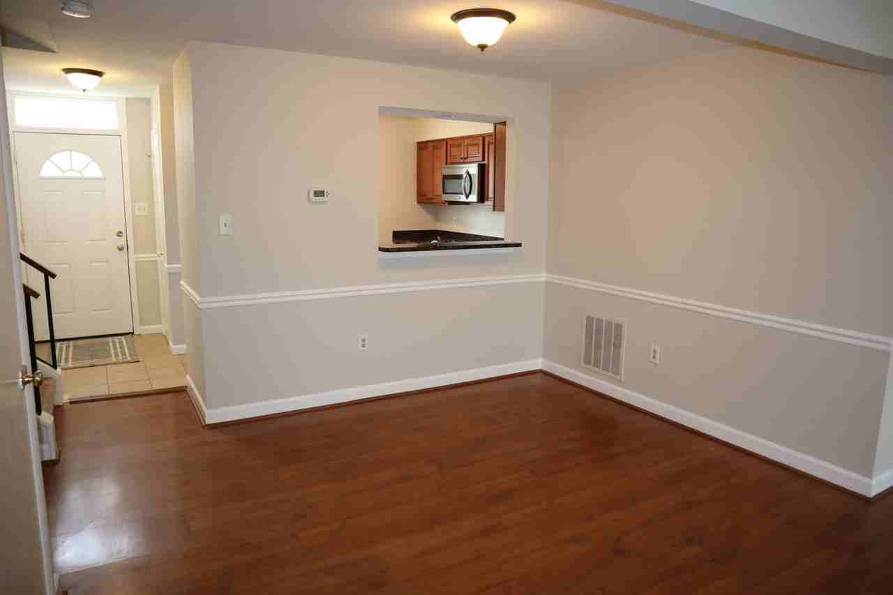9513 Melrose Square Way - Photo 2 of 24