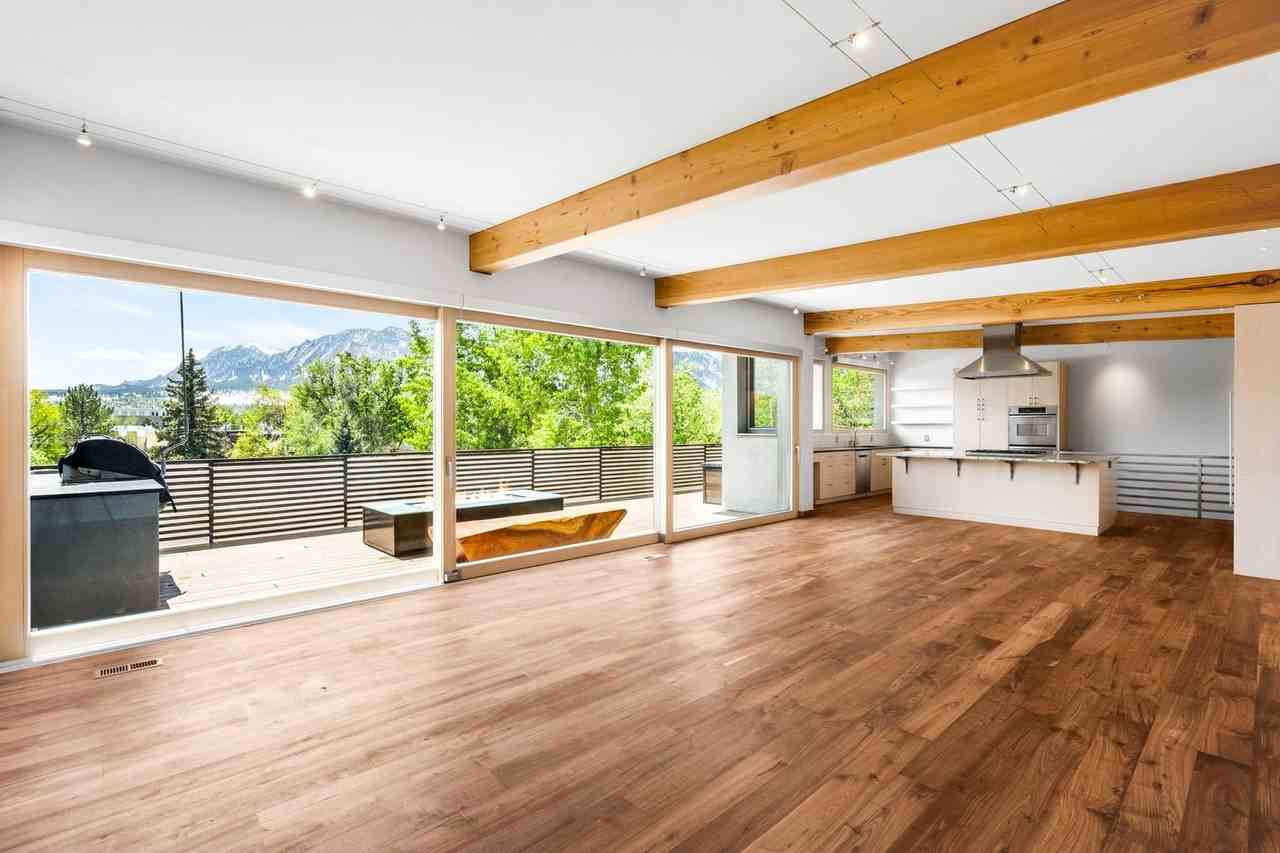 1327 Balsam Ave - Photo 7 of 46