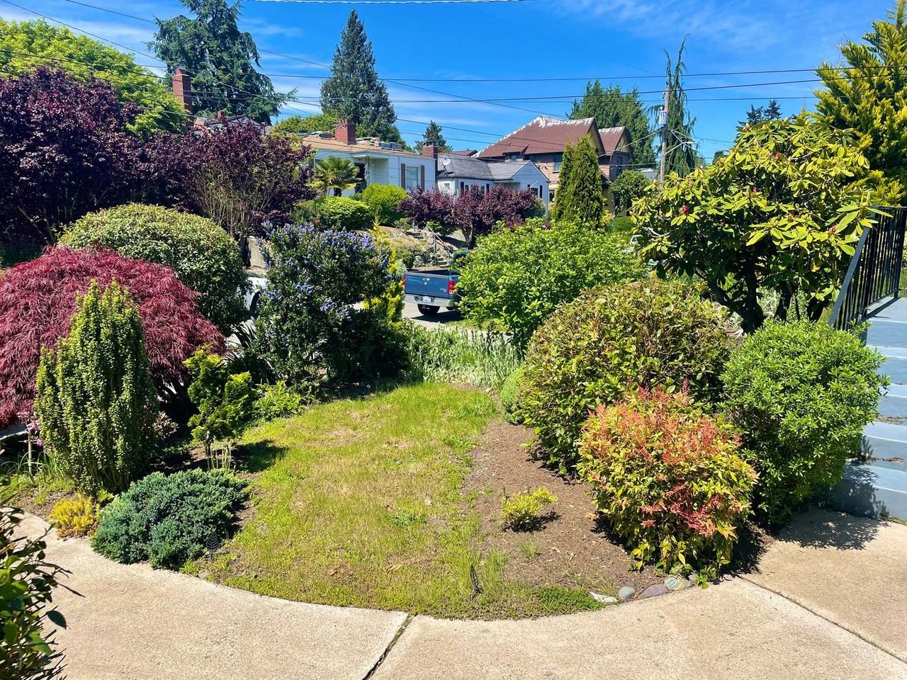 8312 18th Ave Nw - Photo 3 of 27