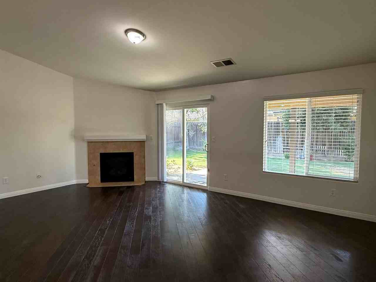 13616 Scafell Pike St - Photo 2 of 20
