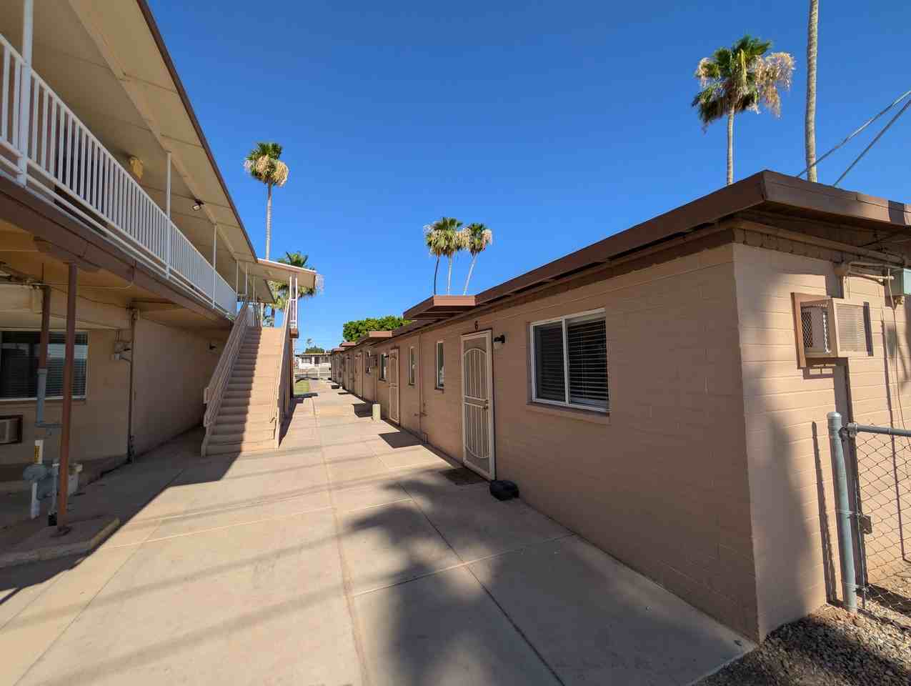 Aloha Apartments - Photo 7 of 37