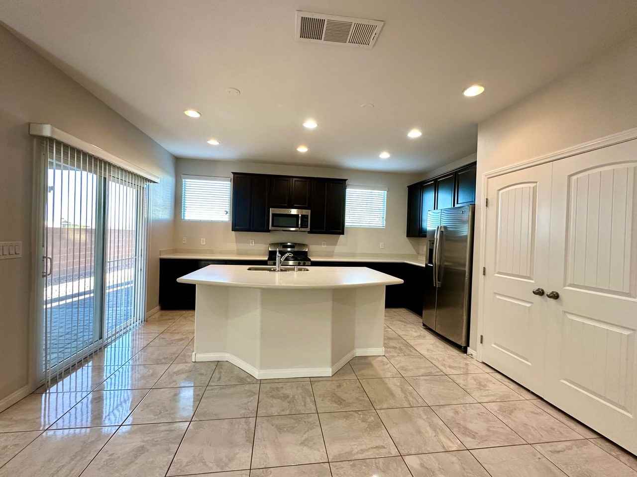 6130 Villa Lante Ave - Photo 4 of 21