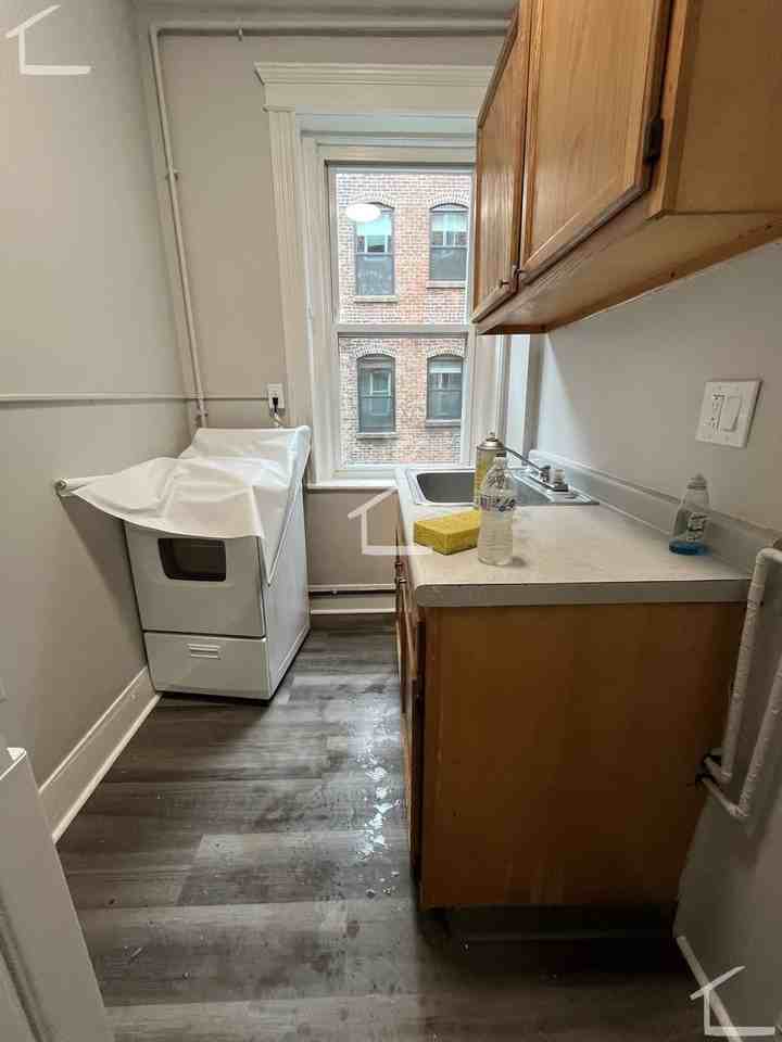 13 Royce Rd - Photo 7 of 8