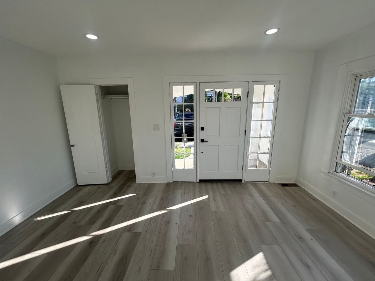 217 N Bel Aire Dr - Photo 5 of 17