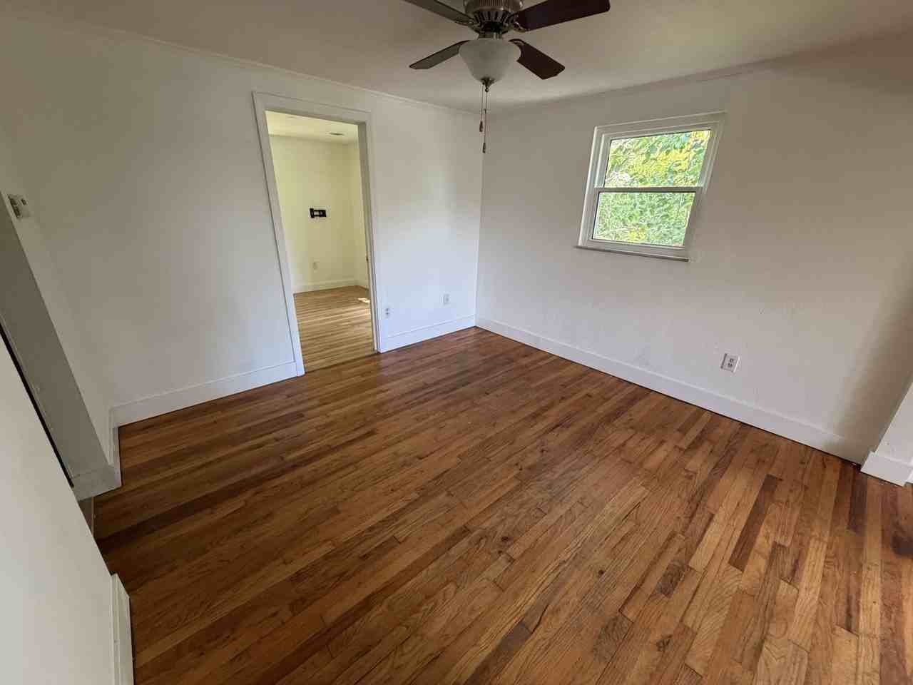 1016 Old Washington Rd - Photo 4 of 17