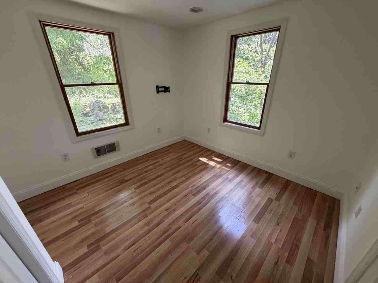 1016 Old Washington Rd - Photo 7 of 17