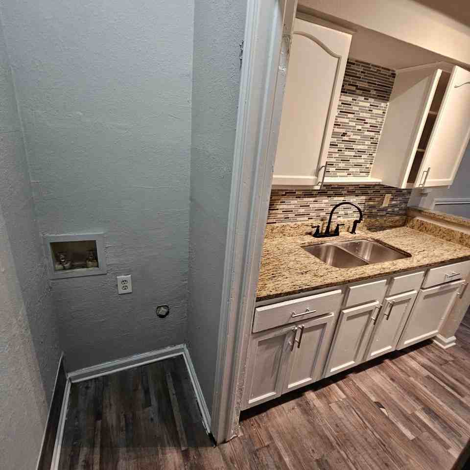 3209 Norwalk Ave #101 - Photo 5 of 24