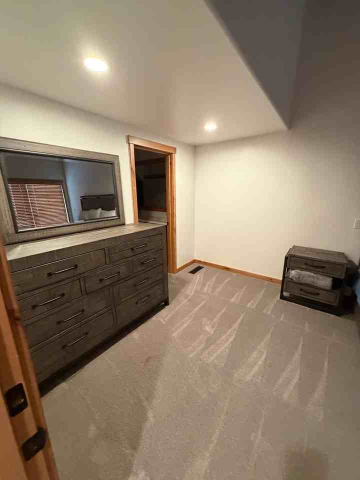 1906 Sierra Nevada Rd #39 - Photo 6 of 17