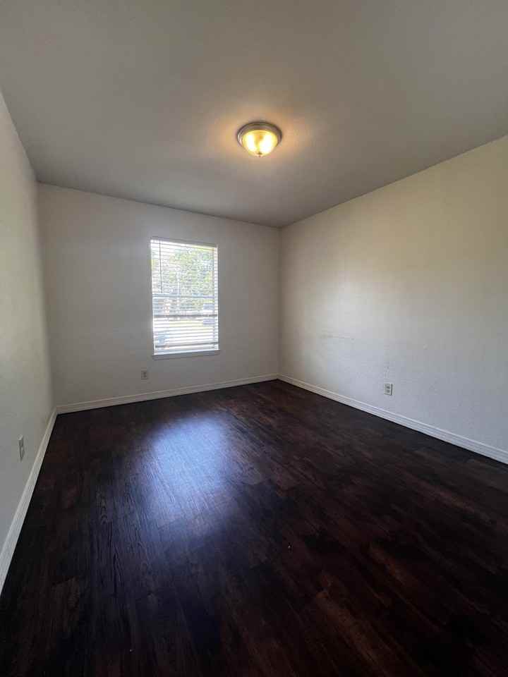 14409 Pine St #1 - Photo 6 of 6