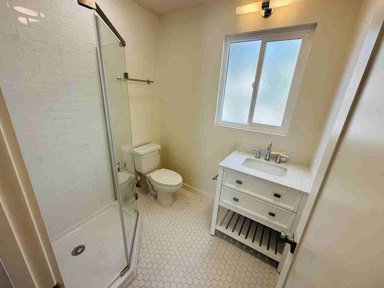 111 North La Cumbre Road - Photo 5 of 6
