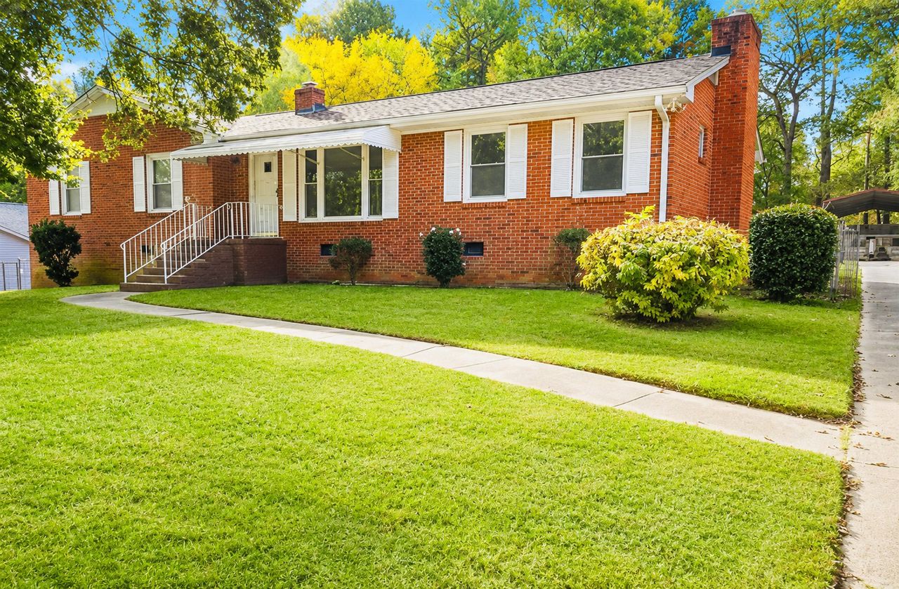 106 Oakmont Ave #1