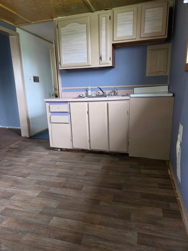 200 Liberty Street-4 - Photo 4 of 8