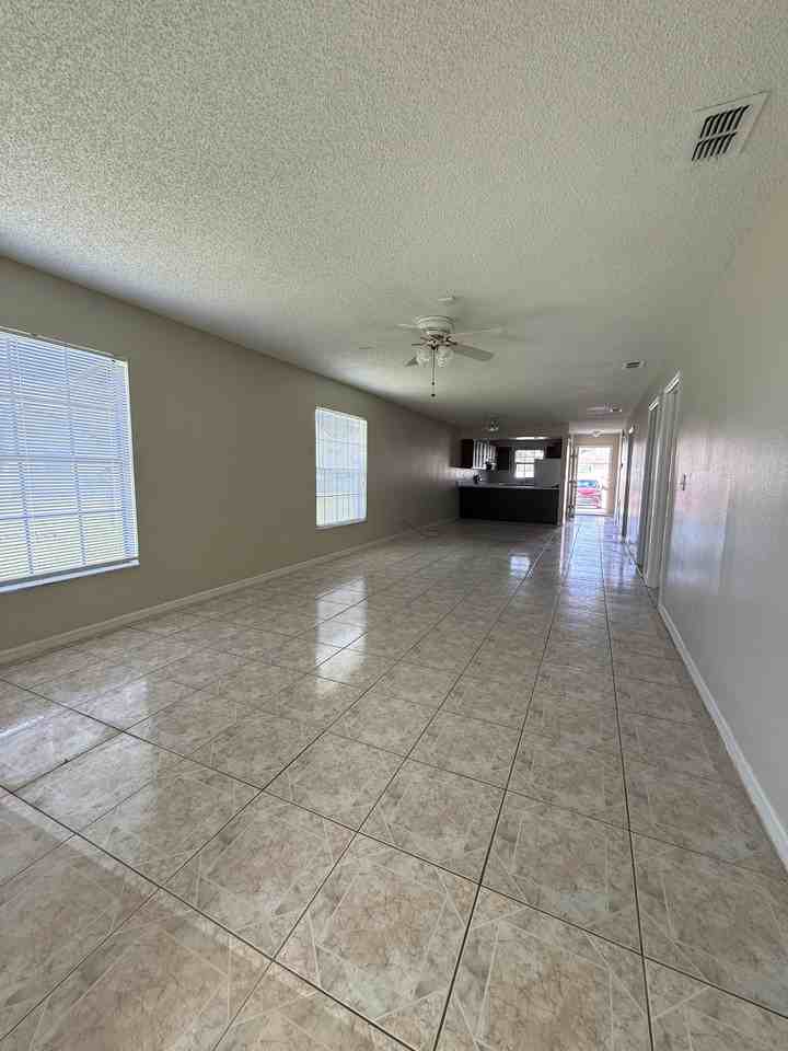 752 Lucaya Dr #2 - Photo 3 of 14