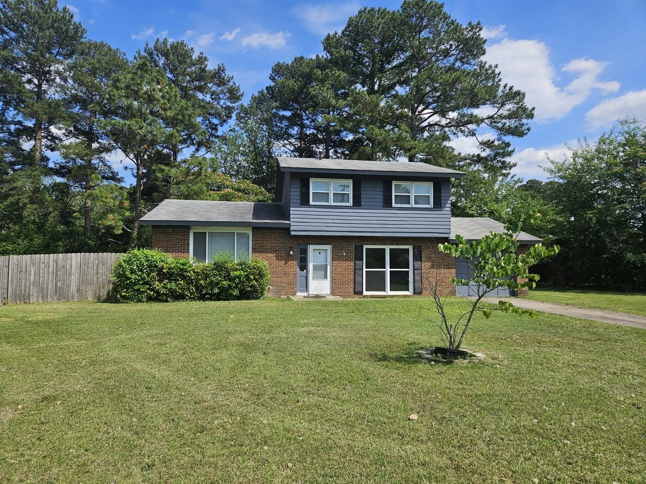 619 Berwick Dr #1 - Photo 2 of 20