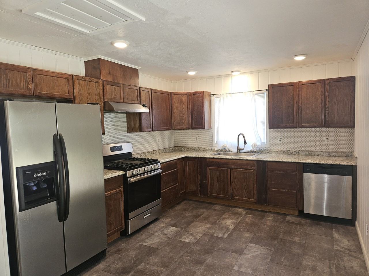 619 Berwick Dr #1 - Photo 7 of 20