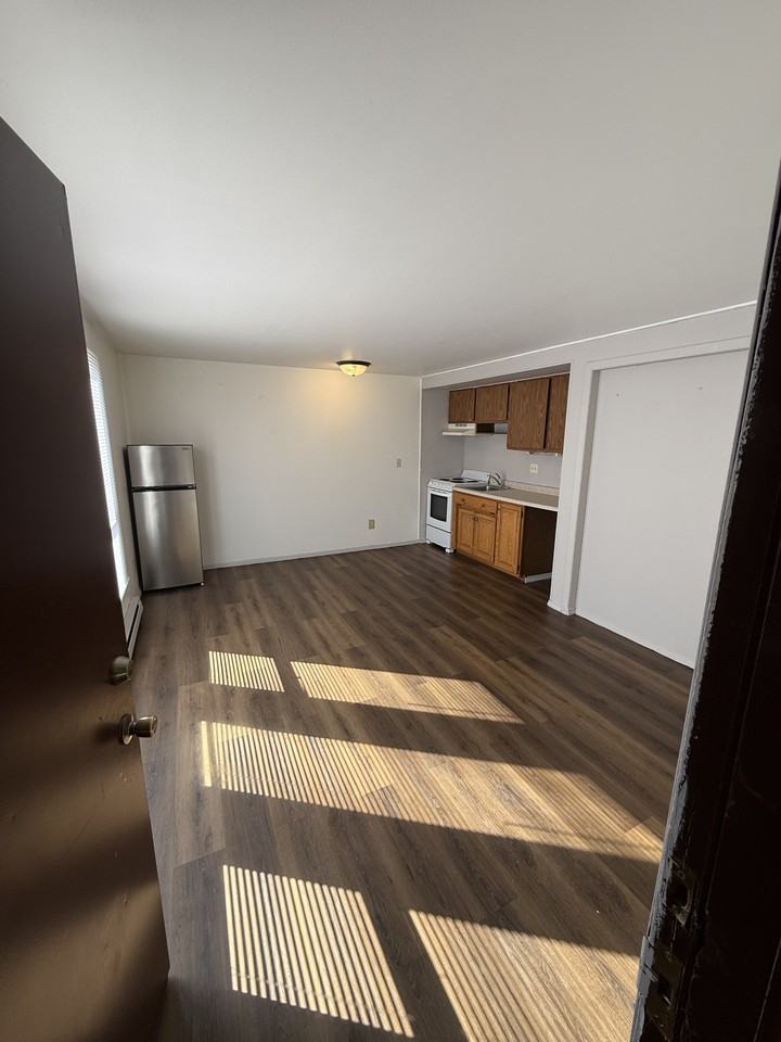 1423-1419 Forsyth St. - Photo 2 of 5