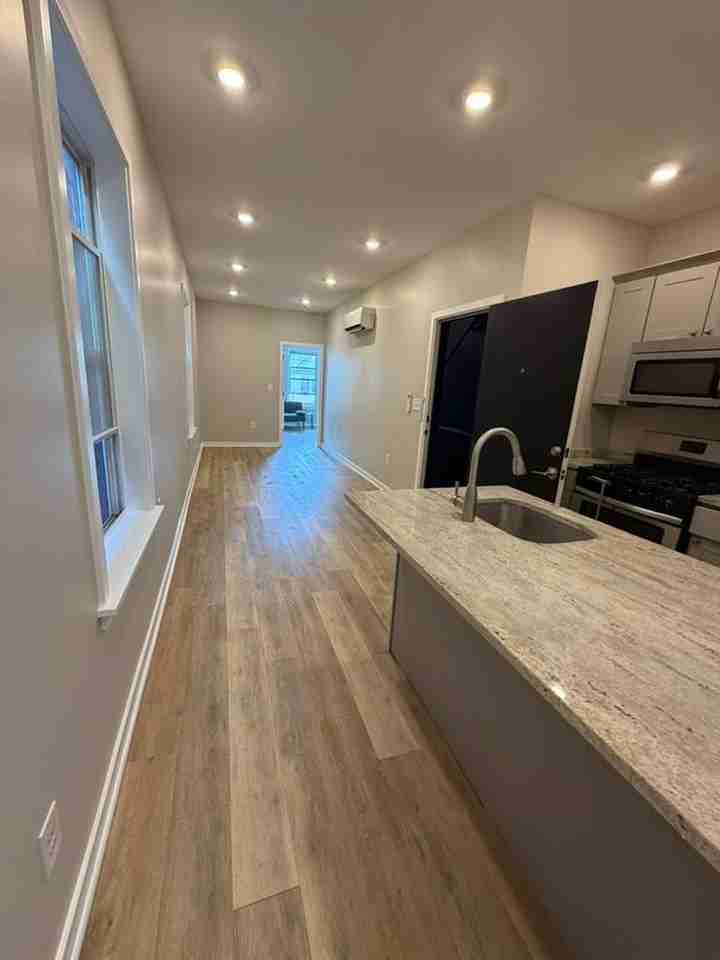 304 Ege Avenue - Photo 2 of 8