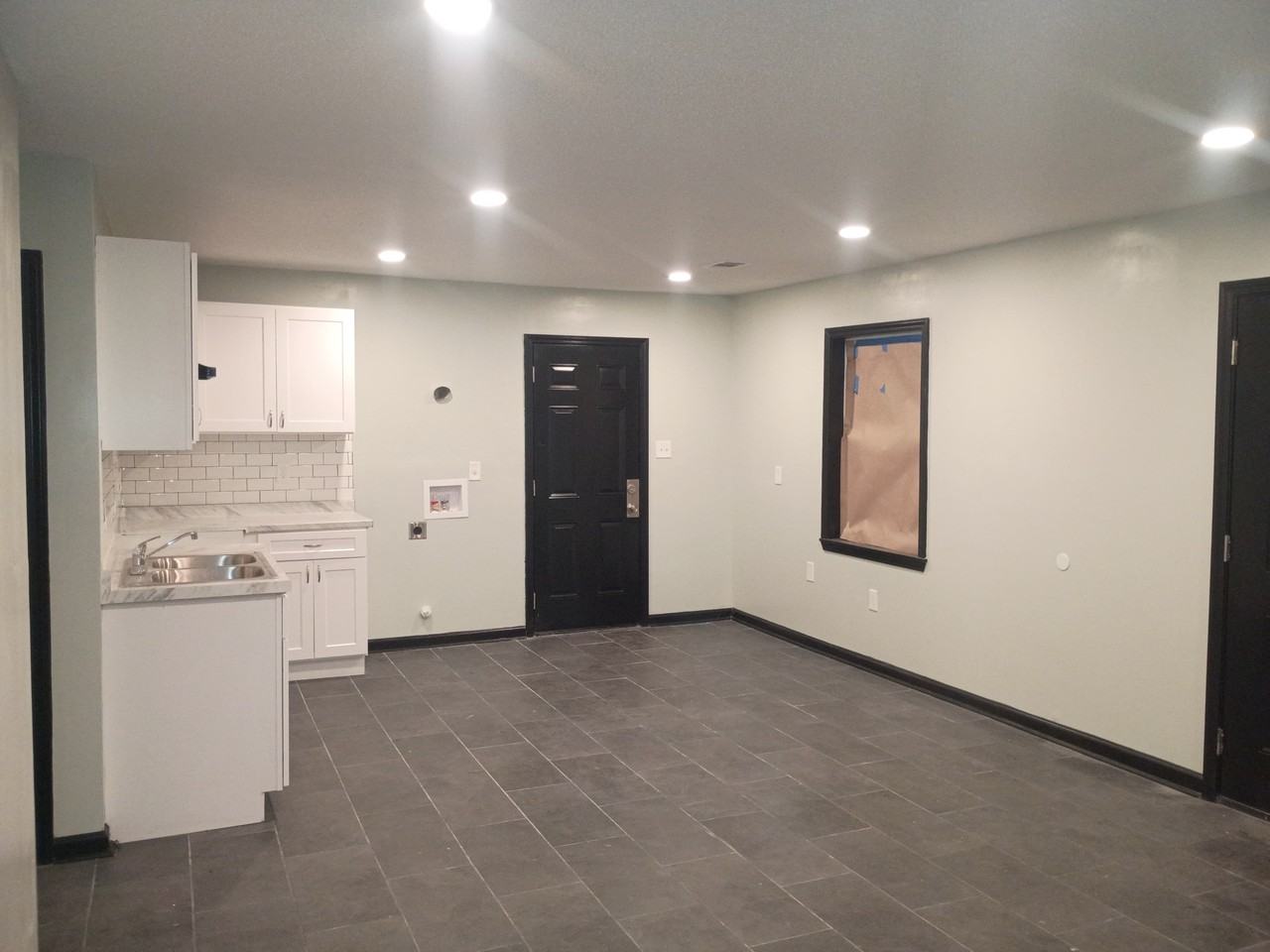 850 Baltimore St #1 - Photo 4 of 14
