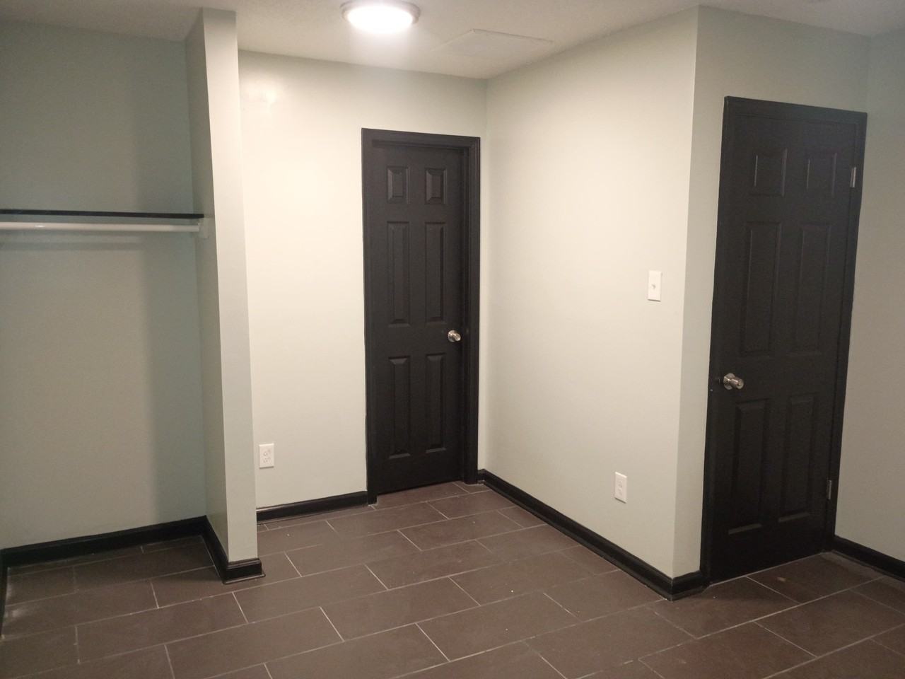 850 Baltimore St #1 - Photo 7 of 14