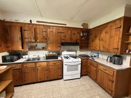 featured image of 404 Oak Ave