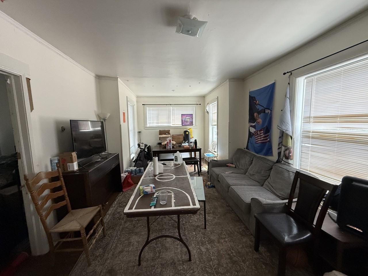 404-406 OAK AVE - Photo 2 of 12