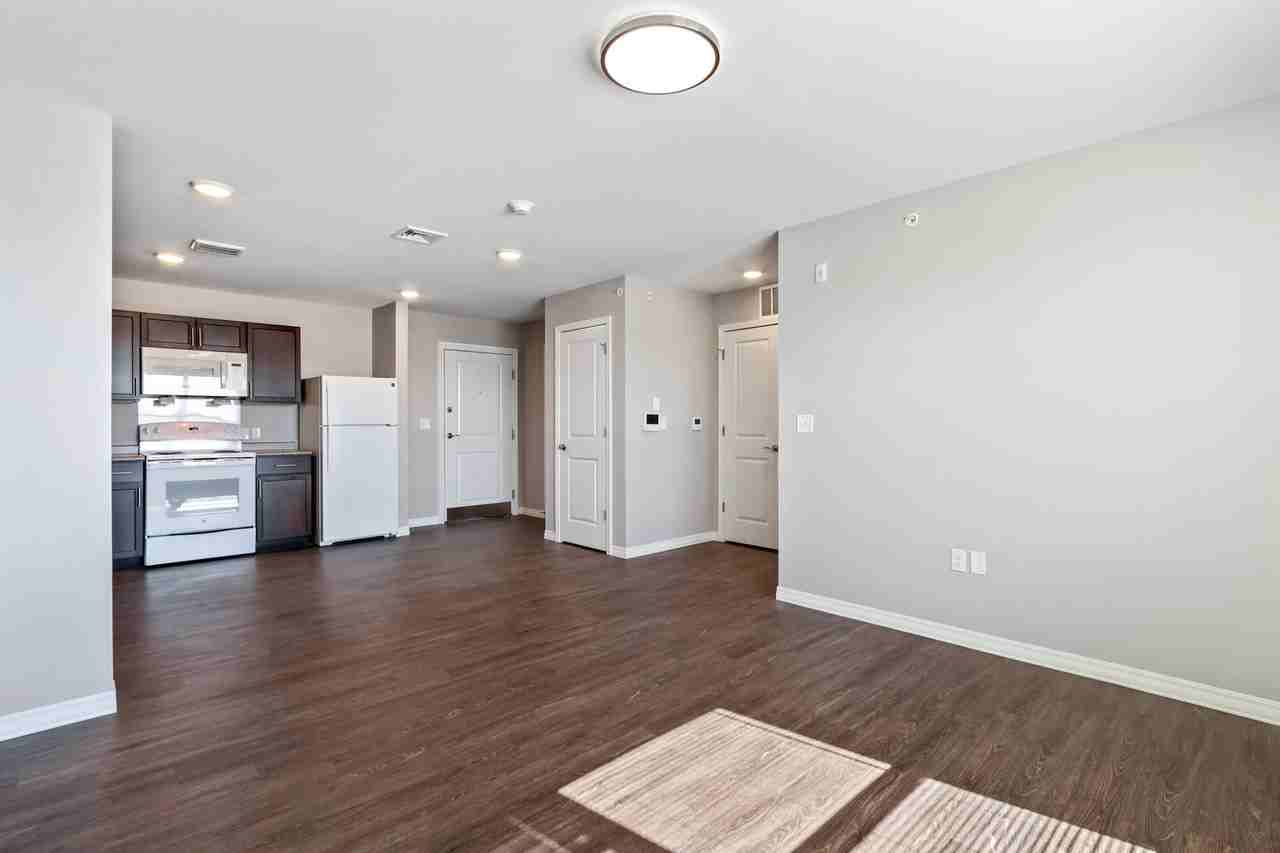 Barley Square Apartments - Photo 3 of 17