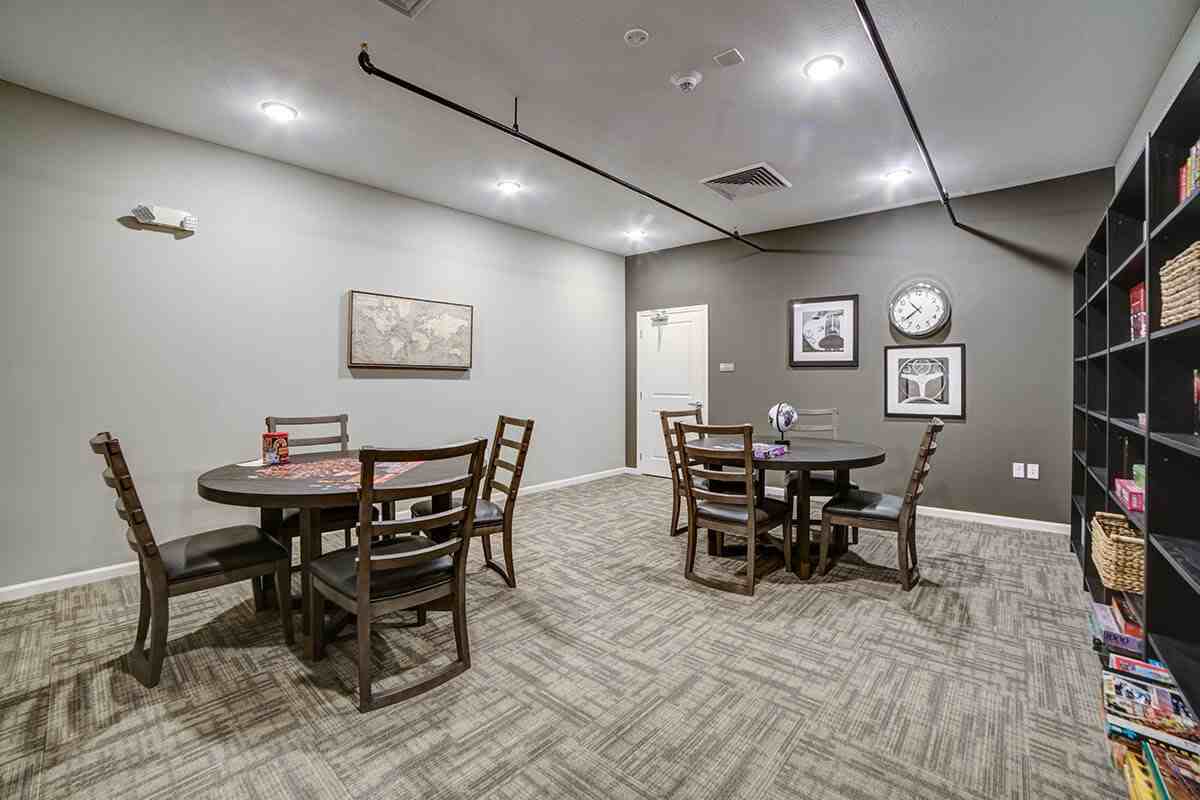 Willow Commons Apartments - Photo 5 of 22