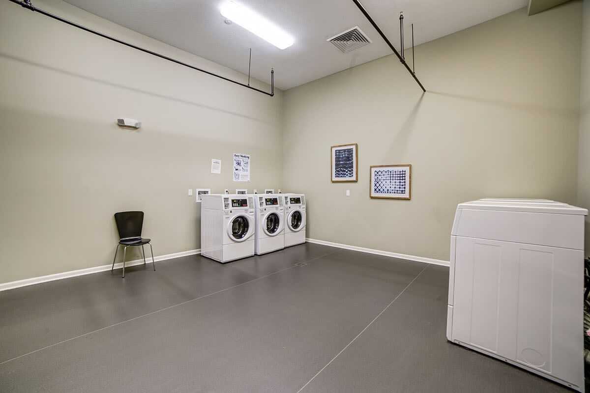 Willow Commons Apartments - Photo 7 of 22