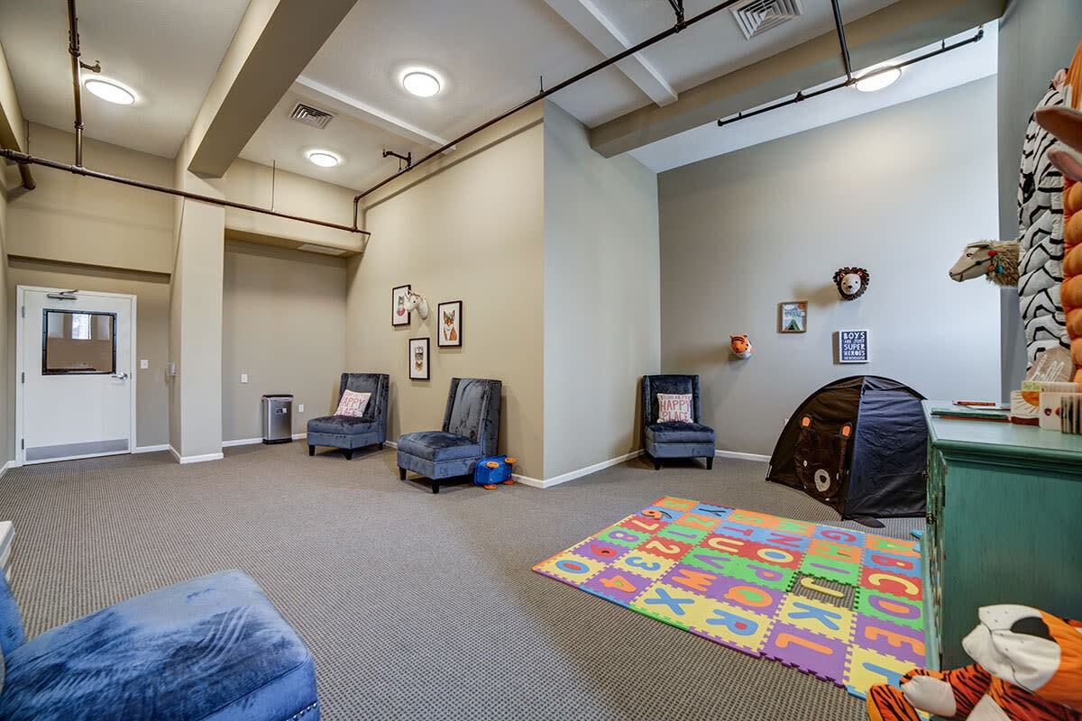 Willow Commons Apartments - Photo 6 of 22