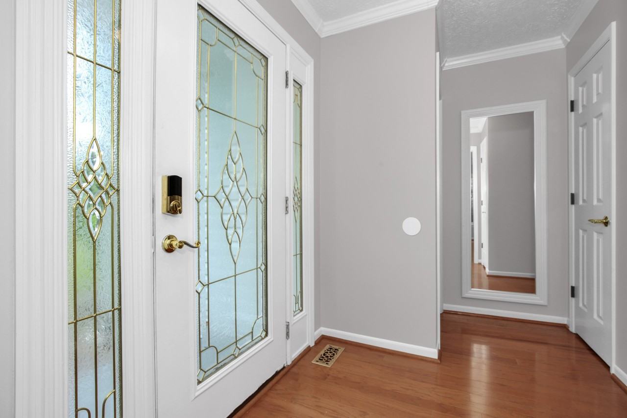 853 Foxcroft Dr #SM - Photo 6 of 37
