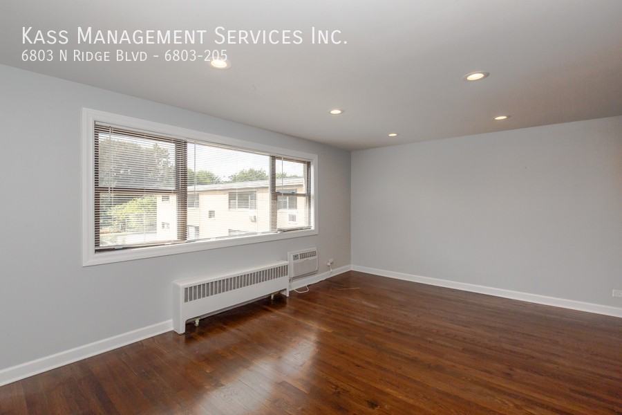 6801-09 N Ridge Blvd - Photo 4 of 17