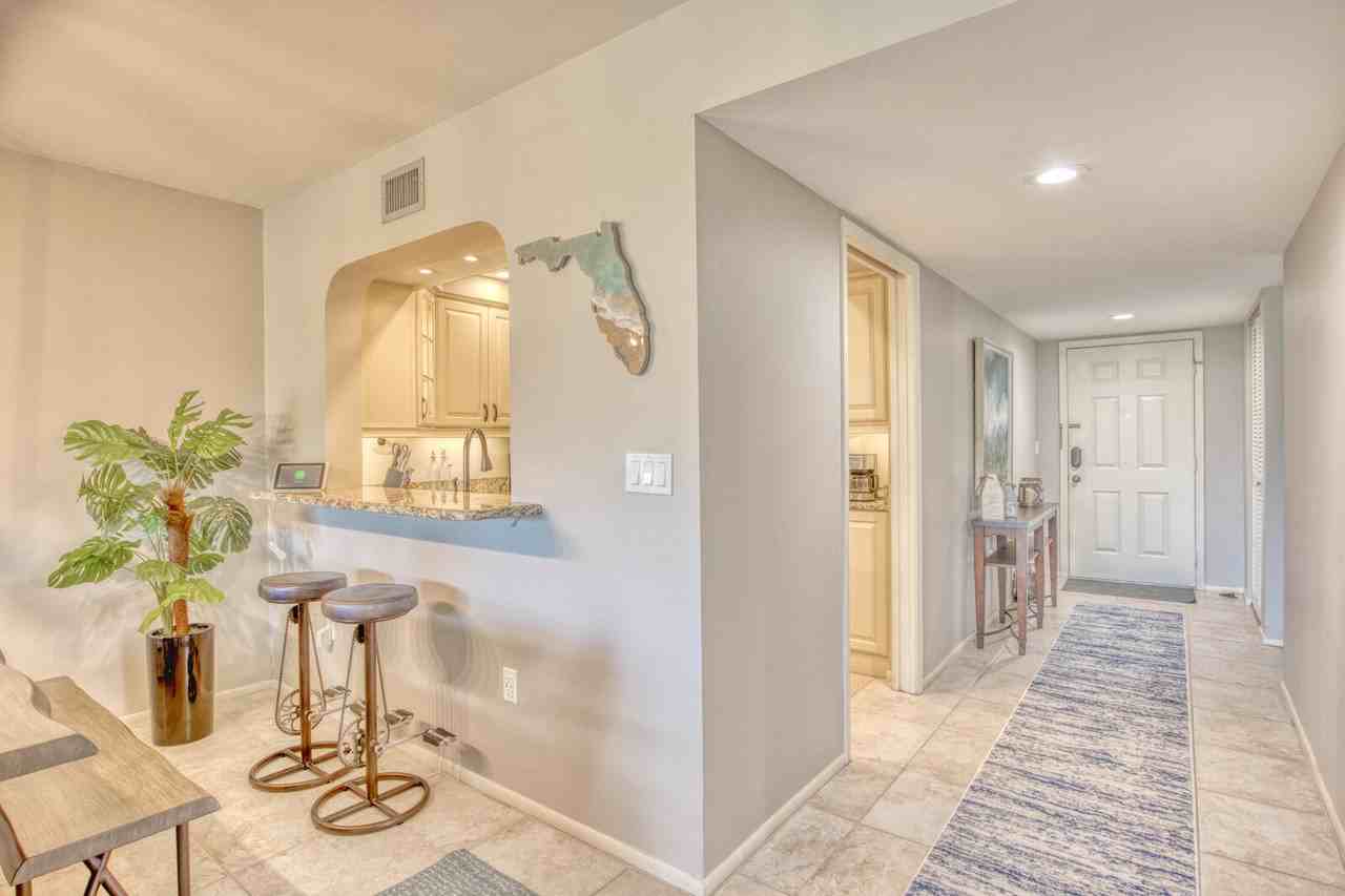 5640 Golf Pointe Dr #1 - Photo 6 of 13