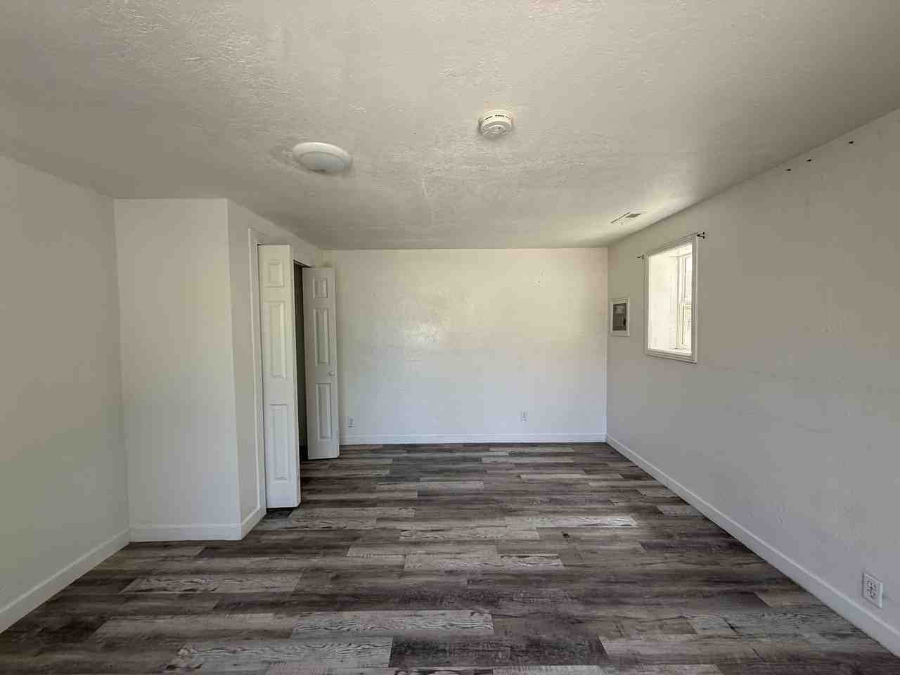 2557 Adams Ave #4 - Photo 5 of 12