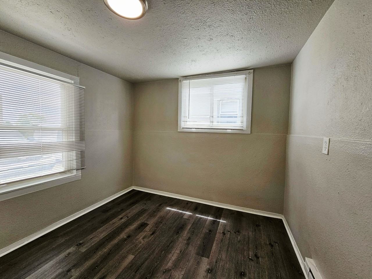 416 Arrawanna St #12 - Photo 4 of 6