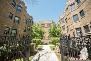 featured image of 622 W Stratford Pl #32-2S