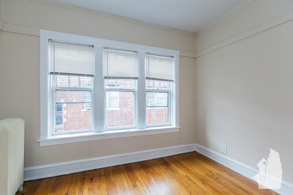 630 W Arlington Pl #634-5-36 - Photo 5 of 8