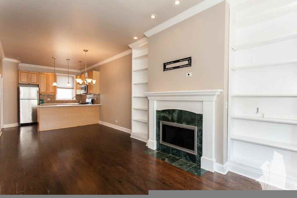 3846 N Southport Ave #3846-3 - Photo 3 of 15