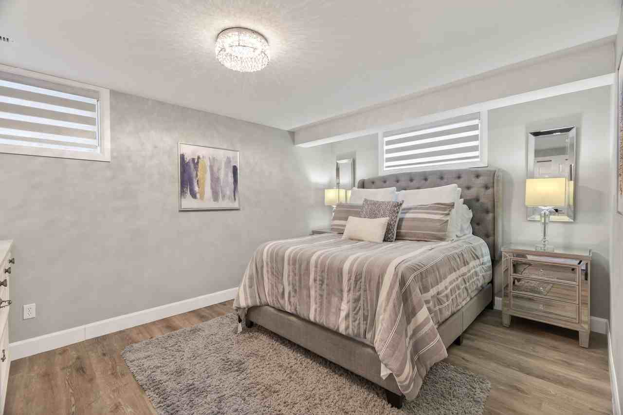 15 Hagerman Cres - Photo 4 of 22
