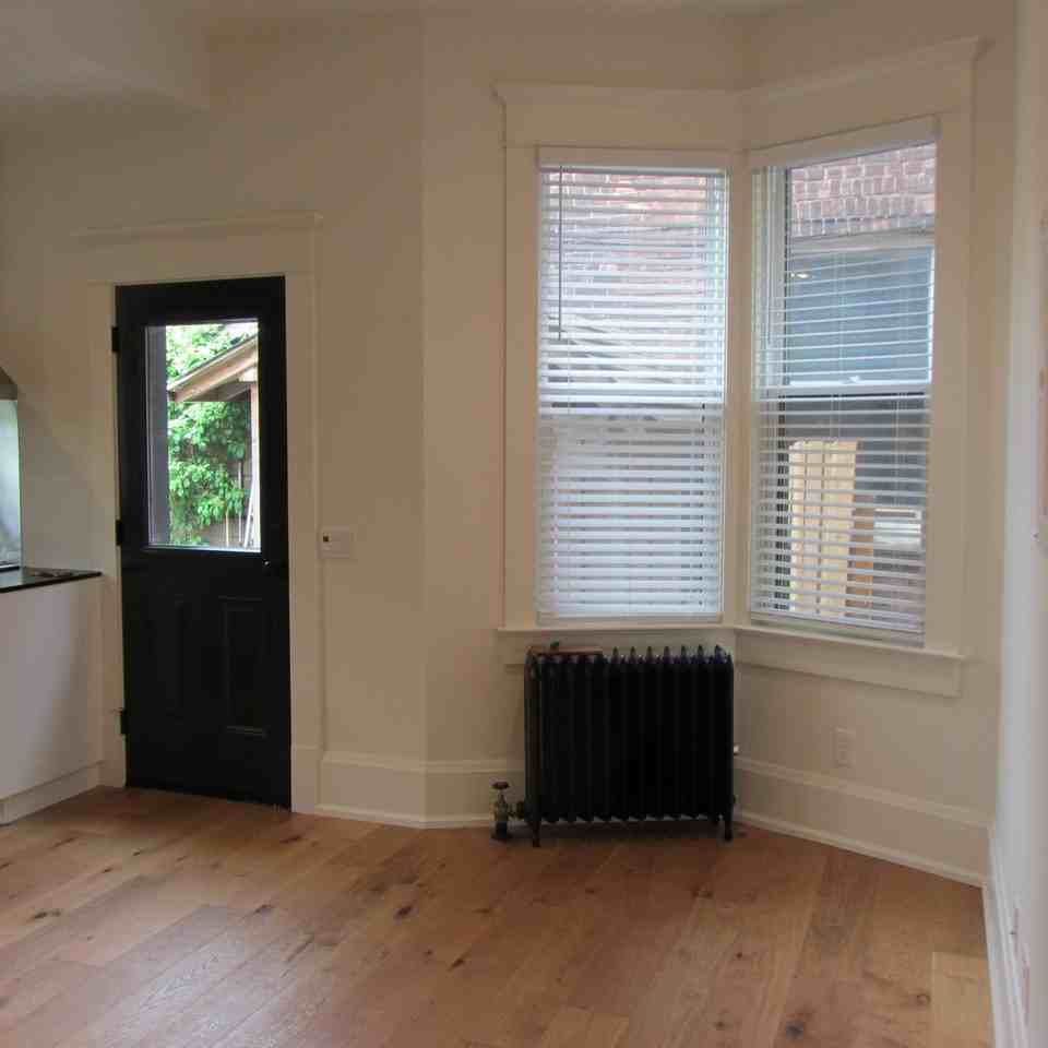 46 Churchill Ave - Photo 4 of 25