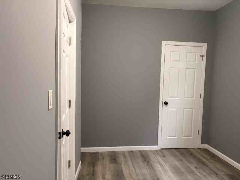 109 10th St - Photo 7 of 11