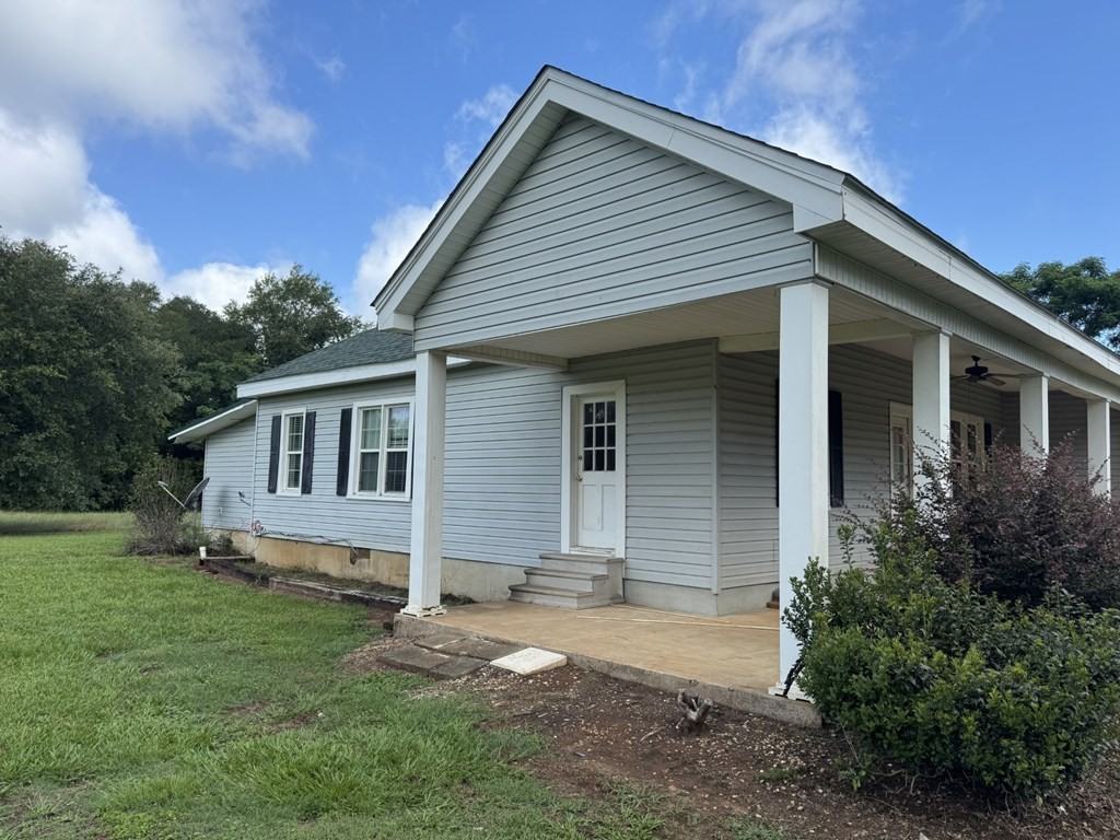 1415 Eight Mile Rd - Photo 2 of 22