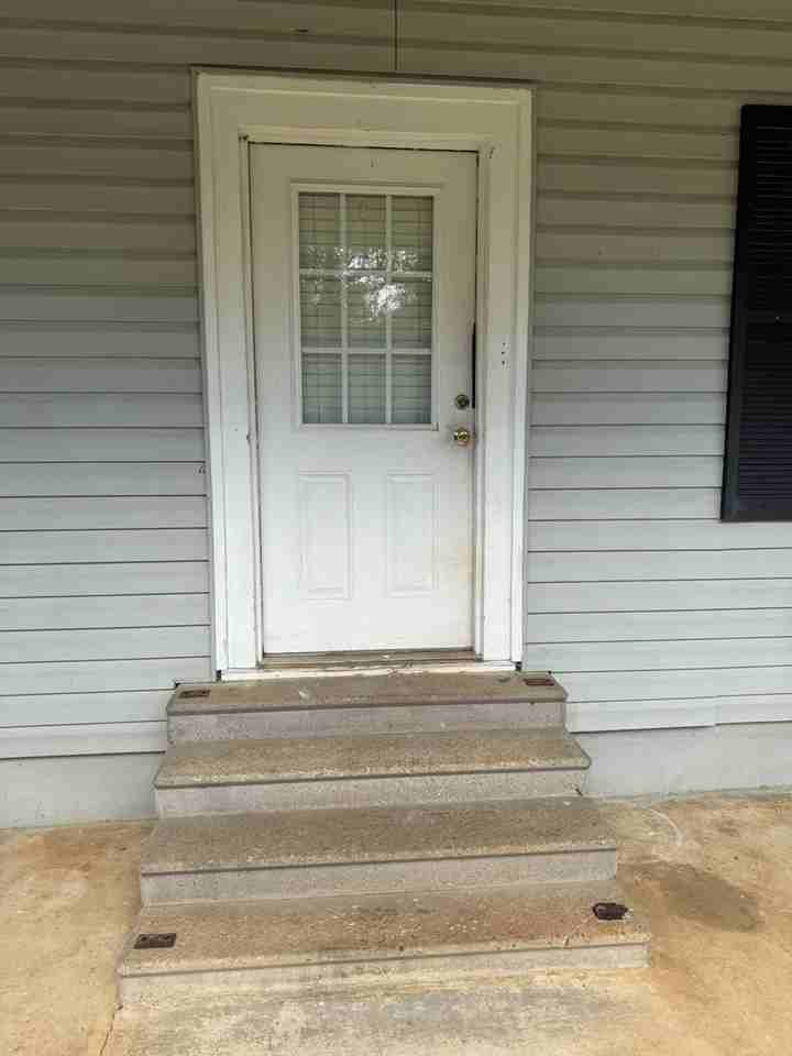 1415 Eight Mile Rd - Photo 3 of 22