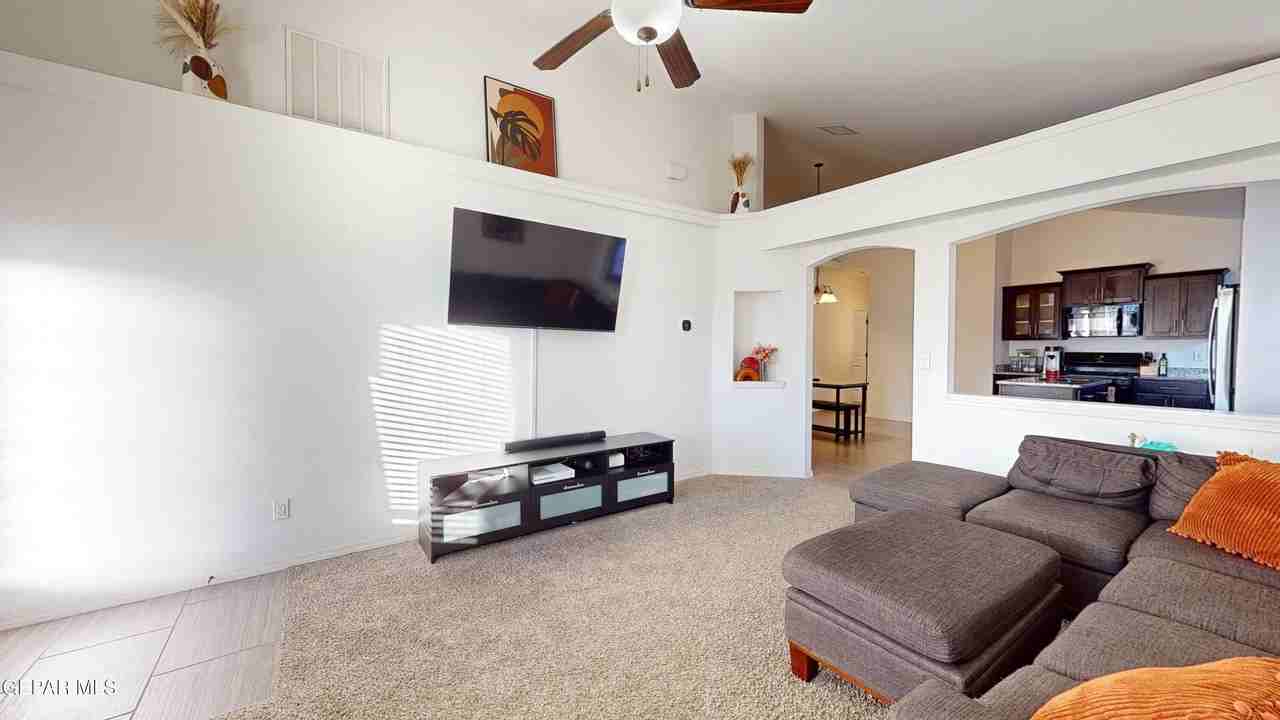 14613 Luciana Alvarado Ct - Photo 3 of 30