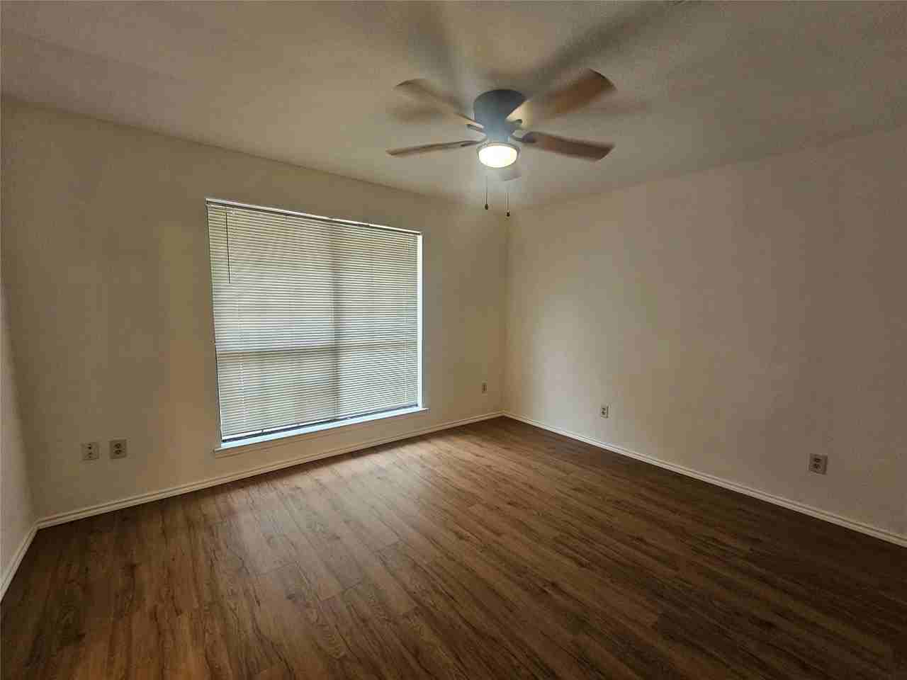 200 E Denton Dr - Photo 7 of 18
