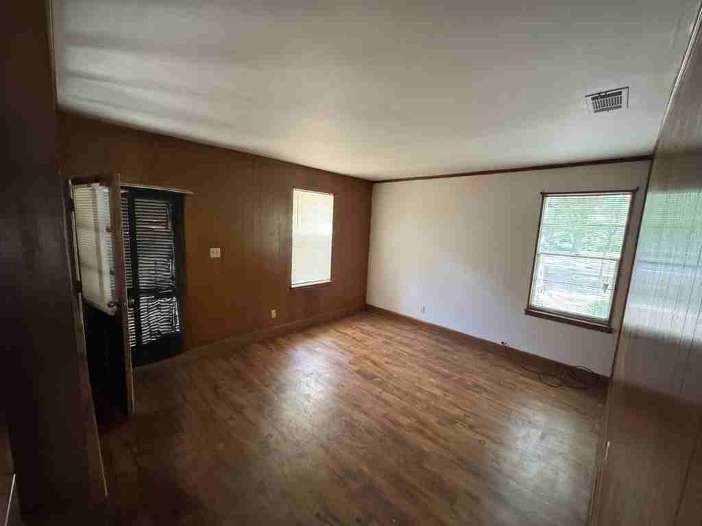 1004 8th Ave Apt A - Photo 6 of 9