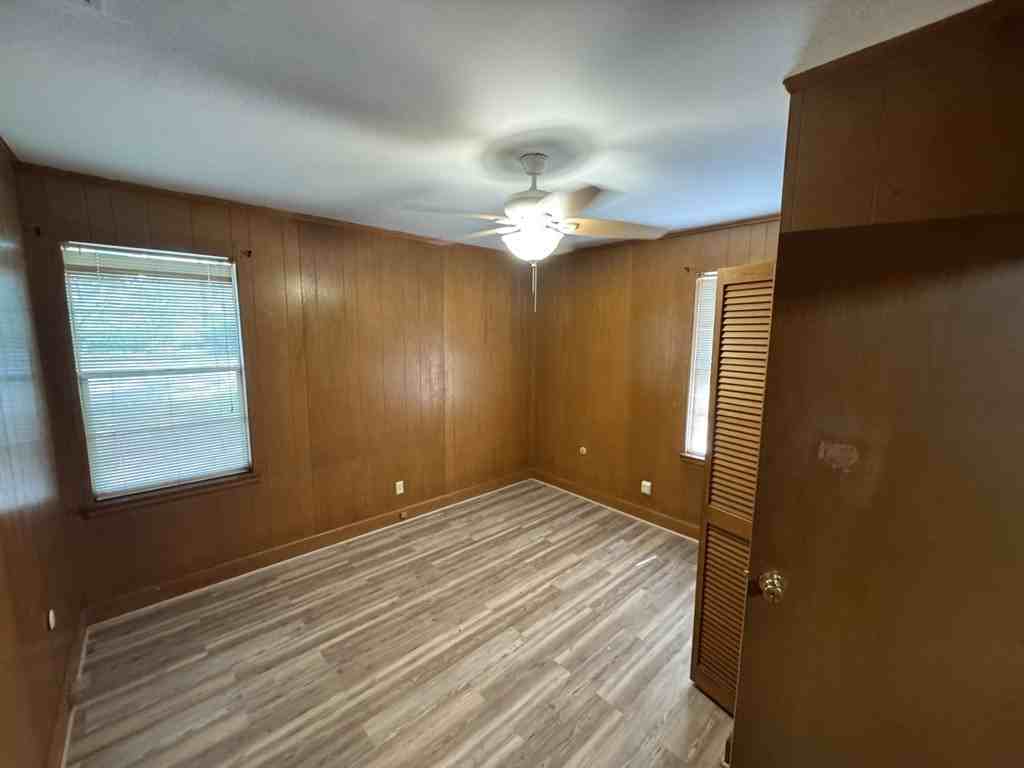 1004 8th Ave Apt A - Photo 7 of 9