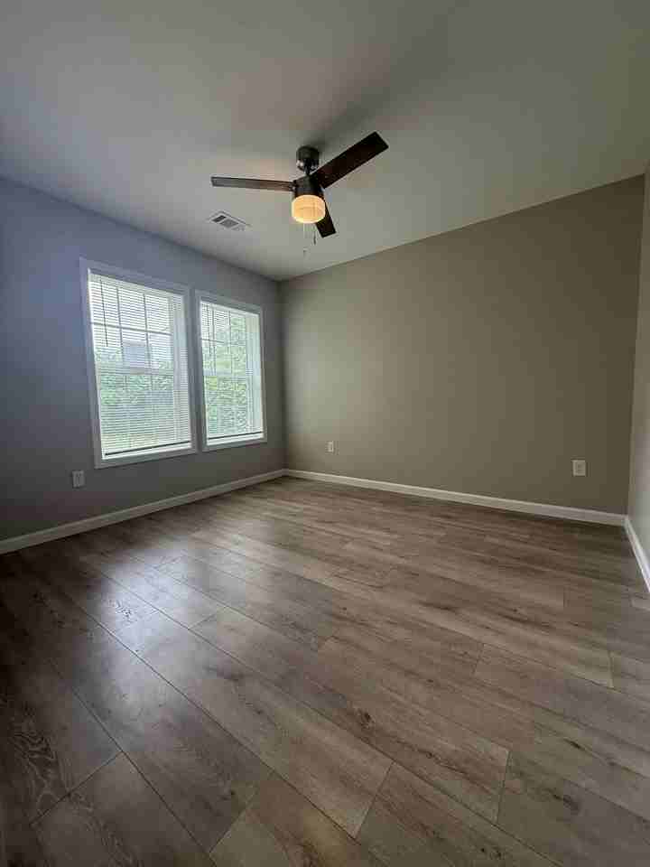 86 West Dempster Avenue - Photo 7 of 8